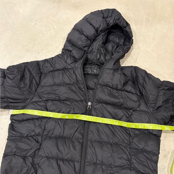 Eddie Bauer Women’s CirrusLite Down Jacket Medium - Picture 4 of 6